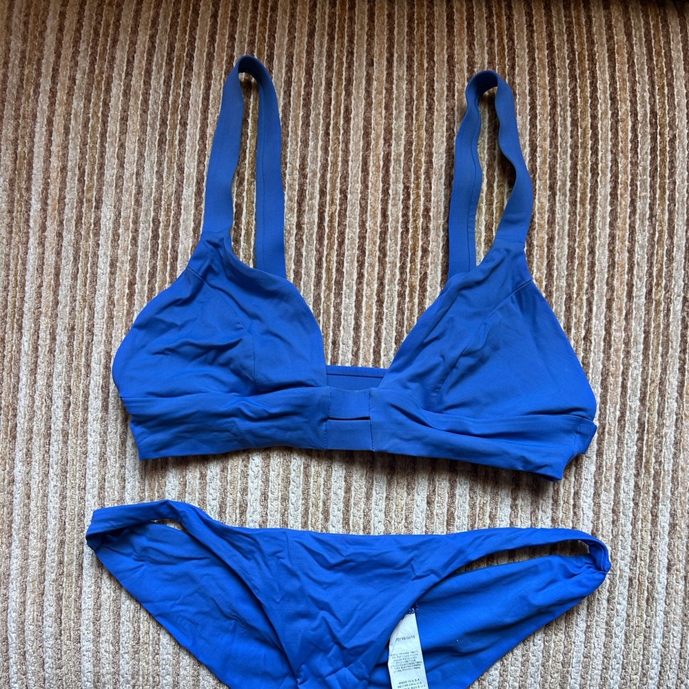 Vitamin A Neutra Bralette Bikini Top | size M